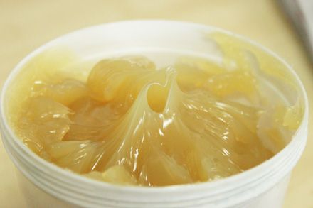 潤滑脂廠家告訴你潤滑脂開封后該如何存放！